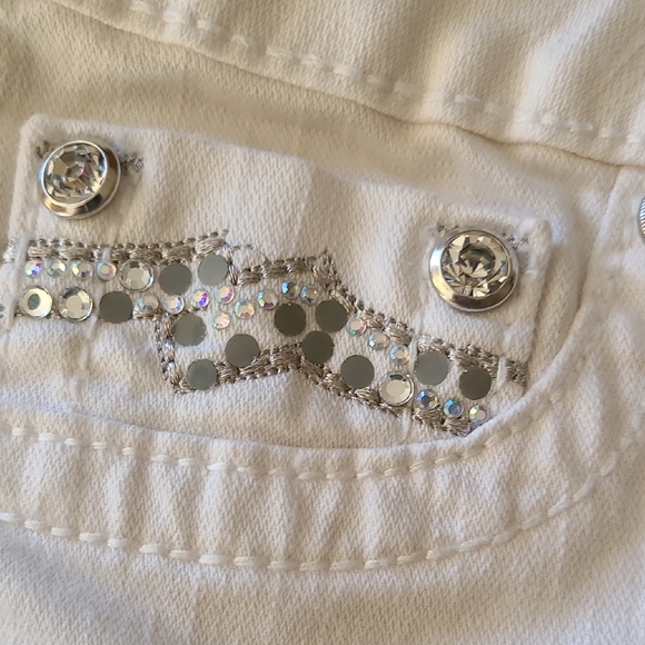 Miss Me White Flare Jeans with Silver Accents - Picture 5 of 10